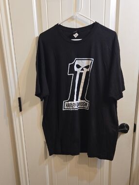 Harley-Davidson Black and White '1' Skull Logo Tee
